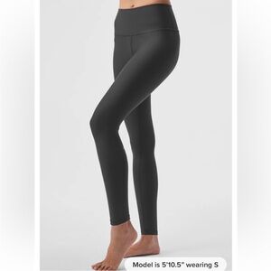 ALO Yoga Charcoal Leggings